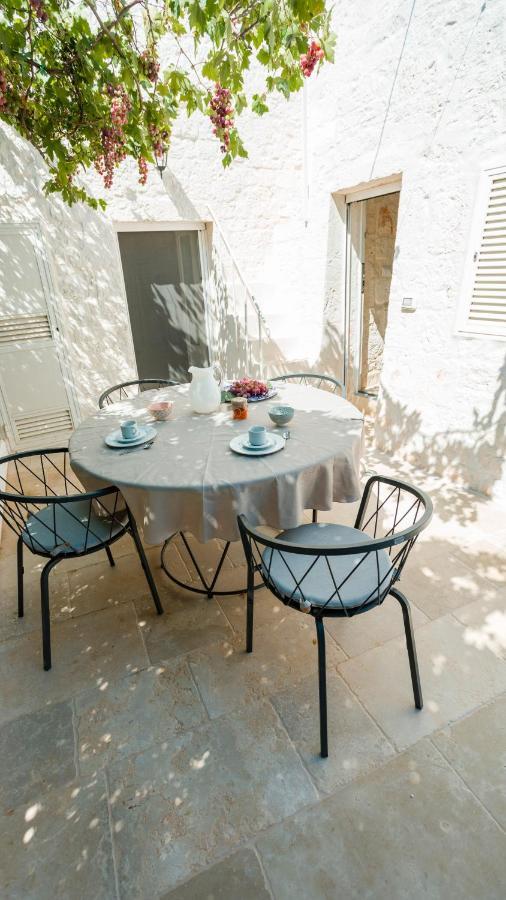 Martina Trulli Relais Daire Locorotondo Dış mekan fotoğraf