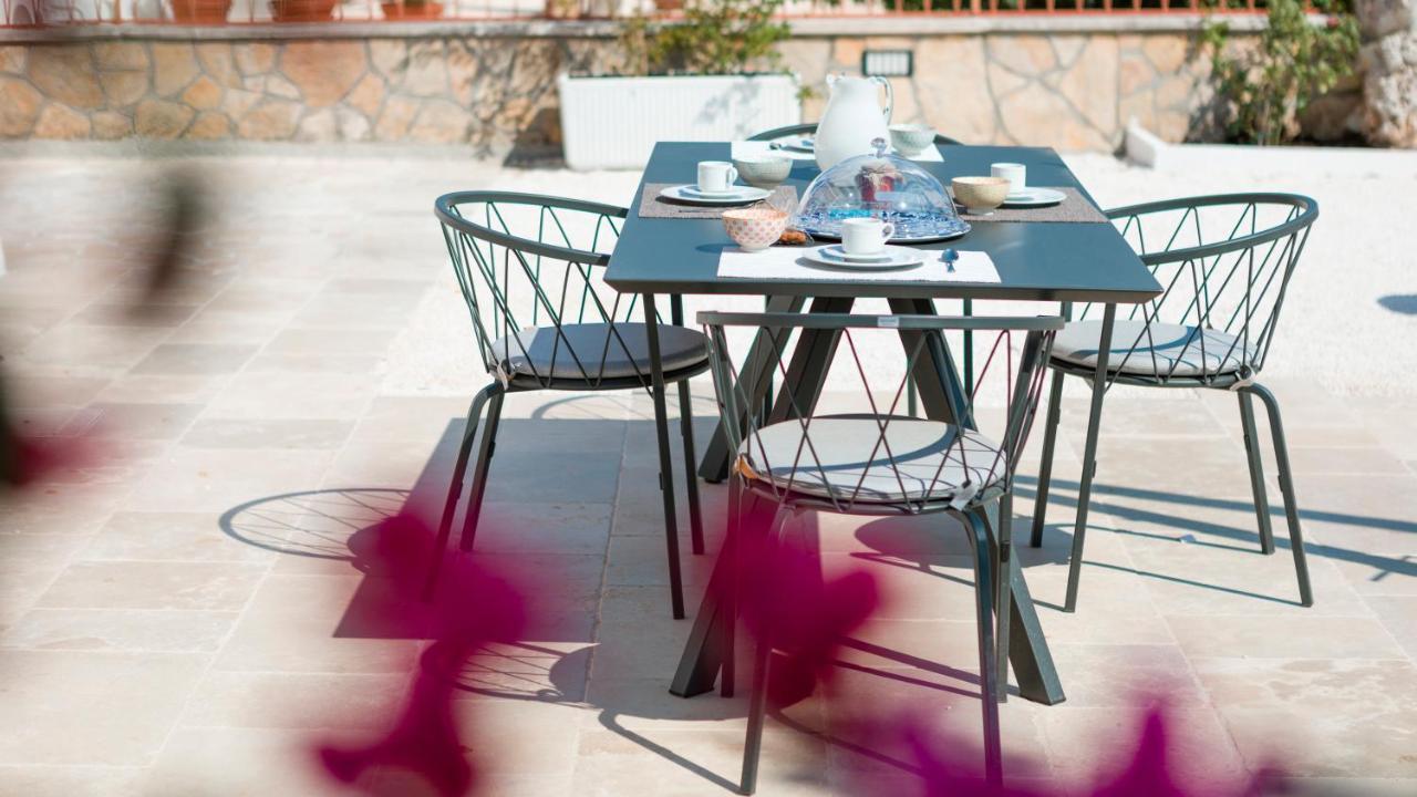 Martina Trulli Relais Daire Locorotondo Dış mekan fotoğraf